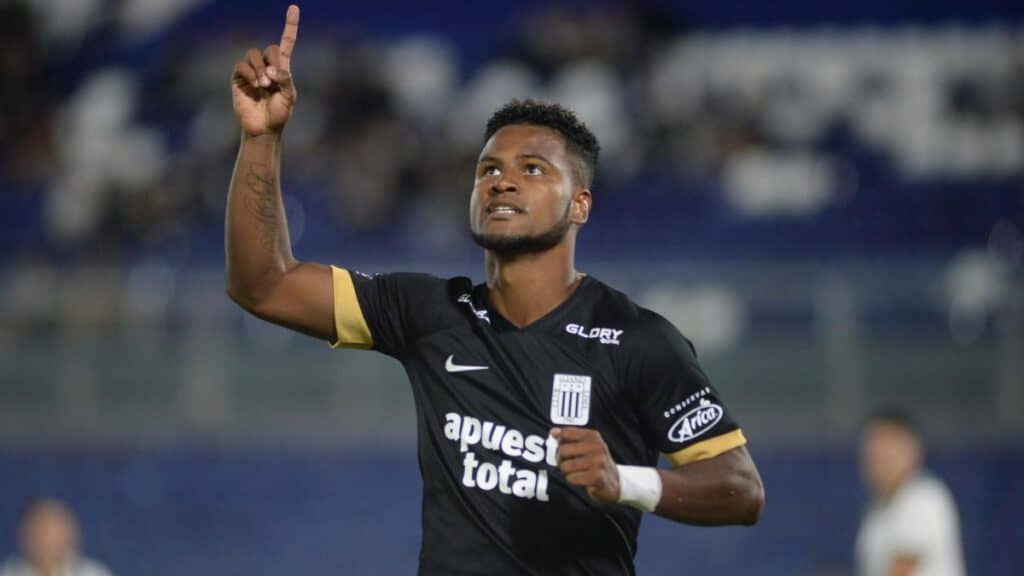 Alianza Lima derroto 2 - 1 en copa libertadores